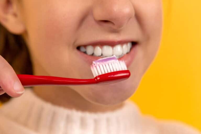 Como evitar o desperdício de pasta dos dentes