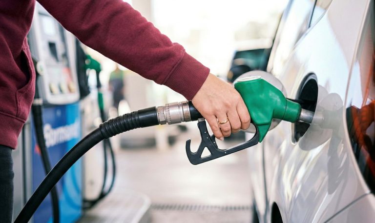 Abastecer combustível