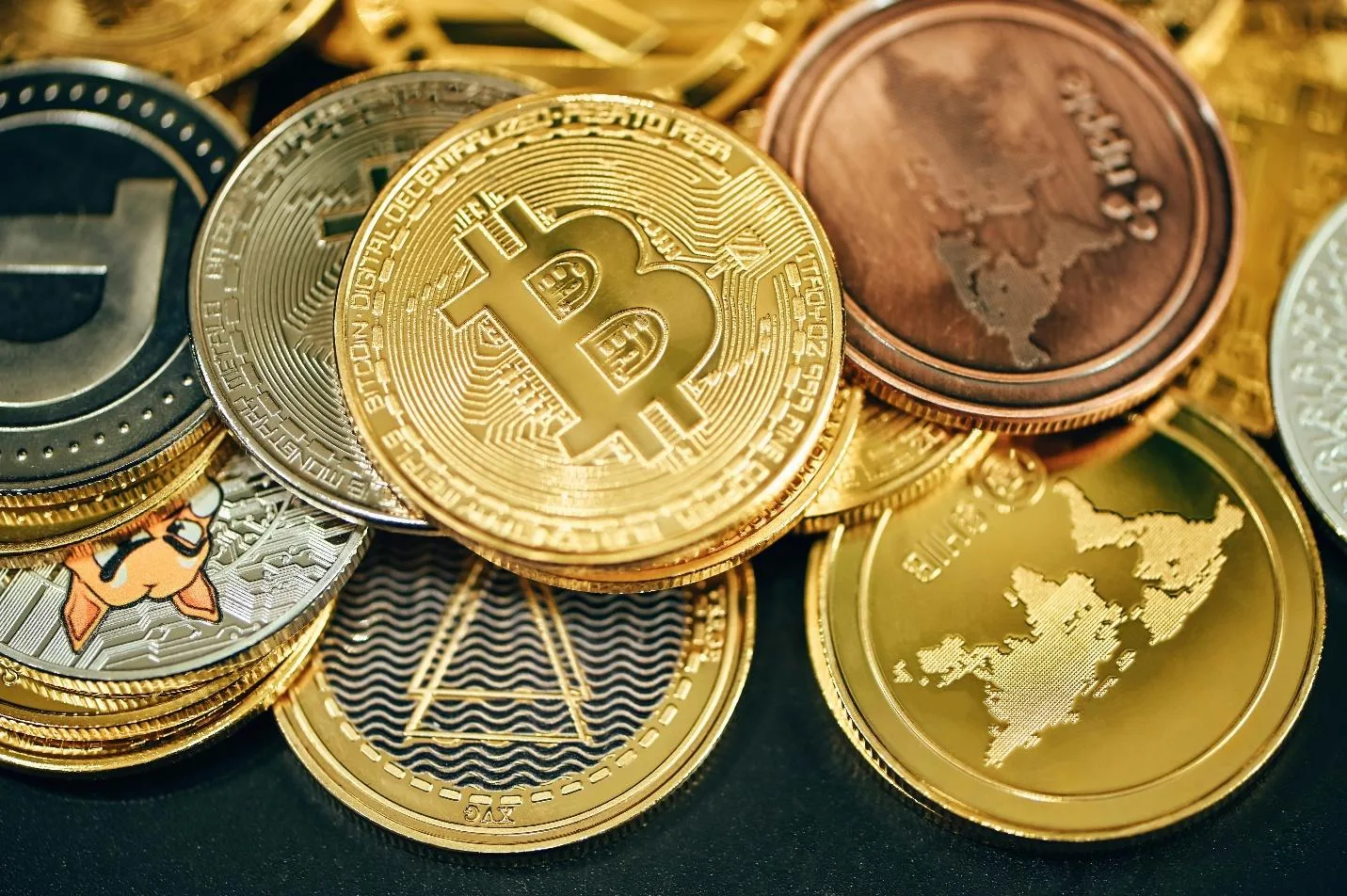 Investir em criptomoedas em Portugal - O país que teme a bolsa é o mesmo que mais investe em criptomoedas - XTB Portugal