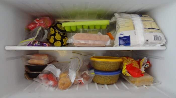 alimentos no congelador