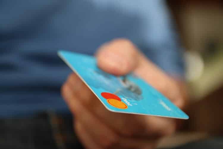 Cuidado Com a Clonagem de Cartões de Crédito