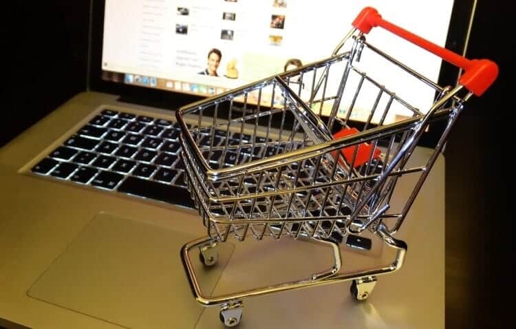 Comprar produtos em sites de compras coletivas