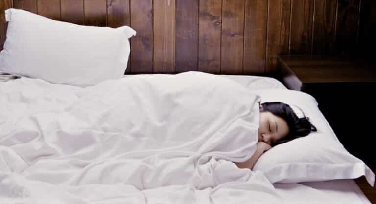 Sabe que dormir é importante, mas saberá realmente o que é o sono?