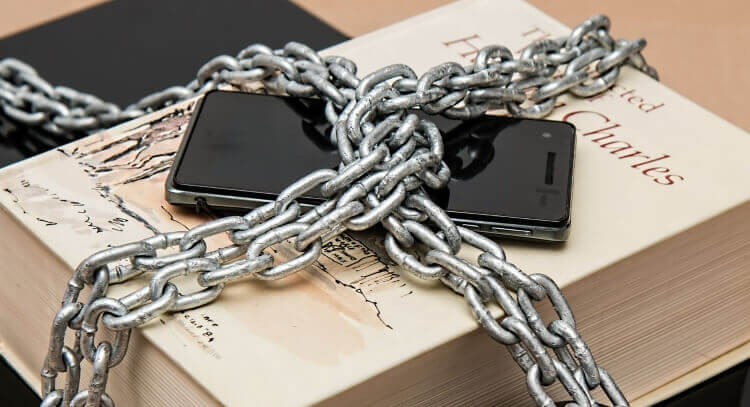 smartphone-locked
